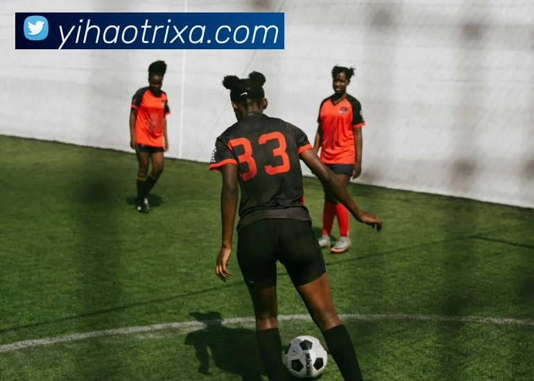 林葳外线干拔跳投风格显著11中4未能命中仍展现实力